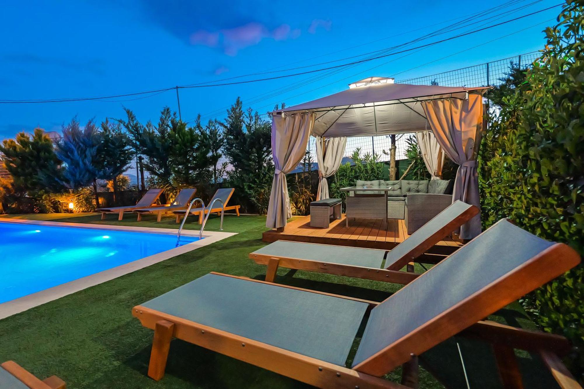 Villa Vrion Sarandë エクステリア 写真