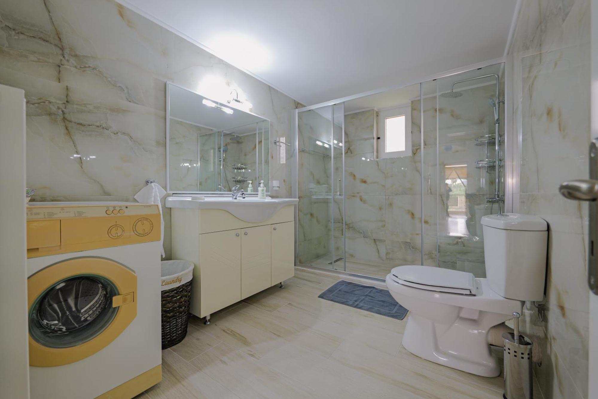 Villa Vrion Sarandë エクステリア 写真